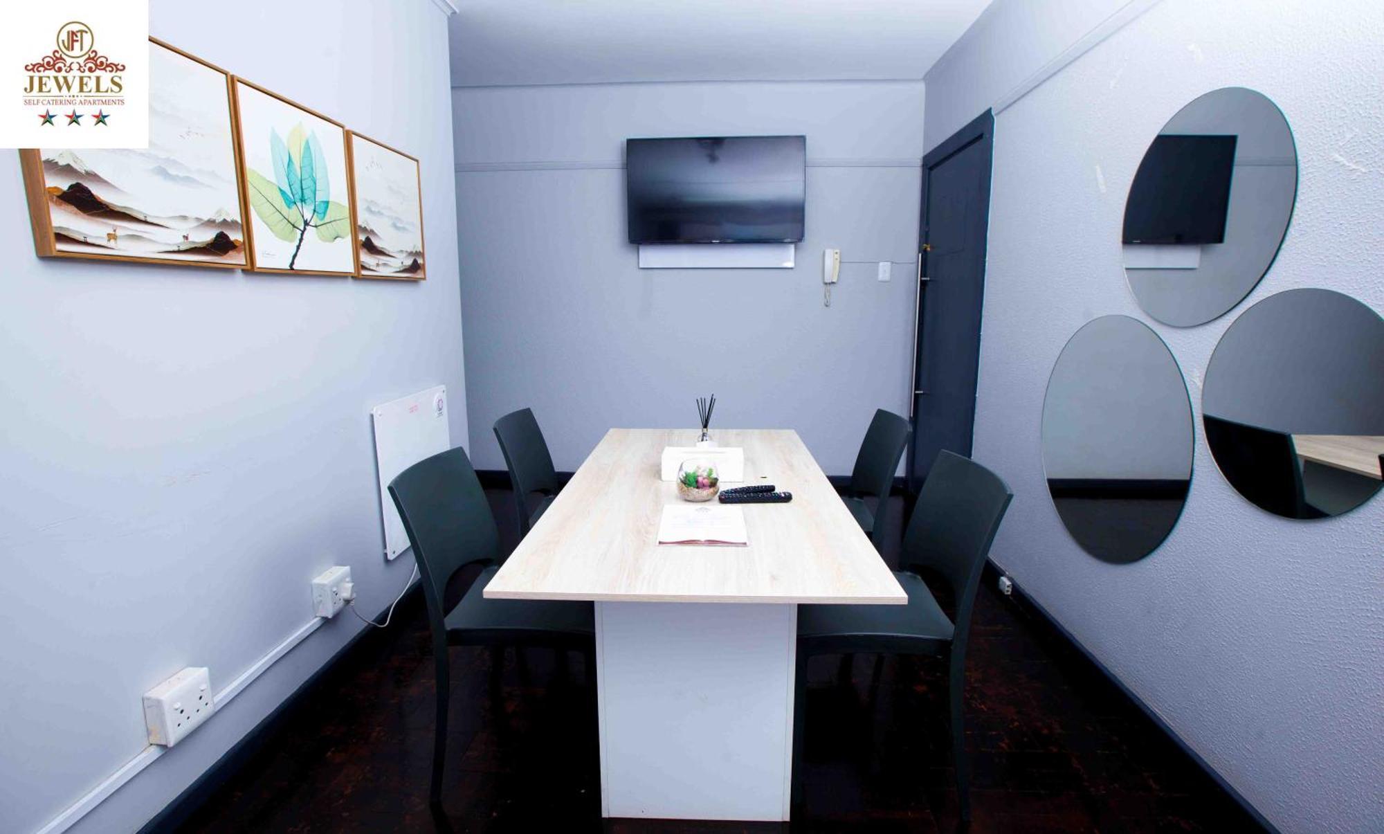 Jft Self Catering Units Bed and Breakfast East London Eksteriør billede