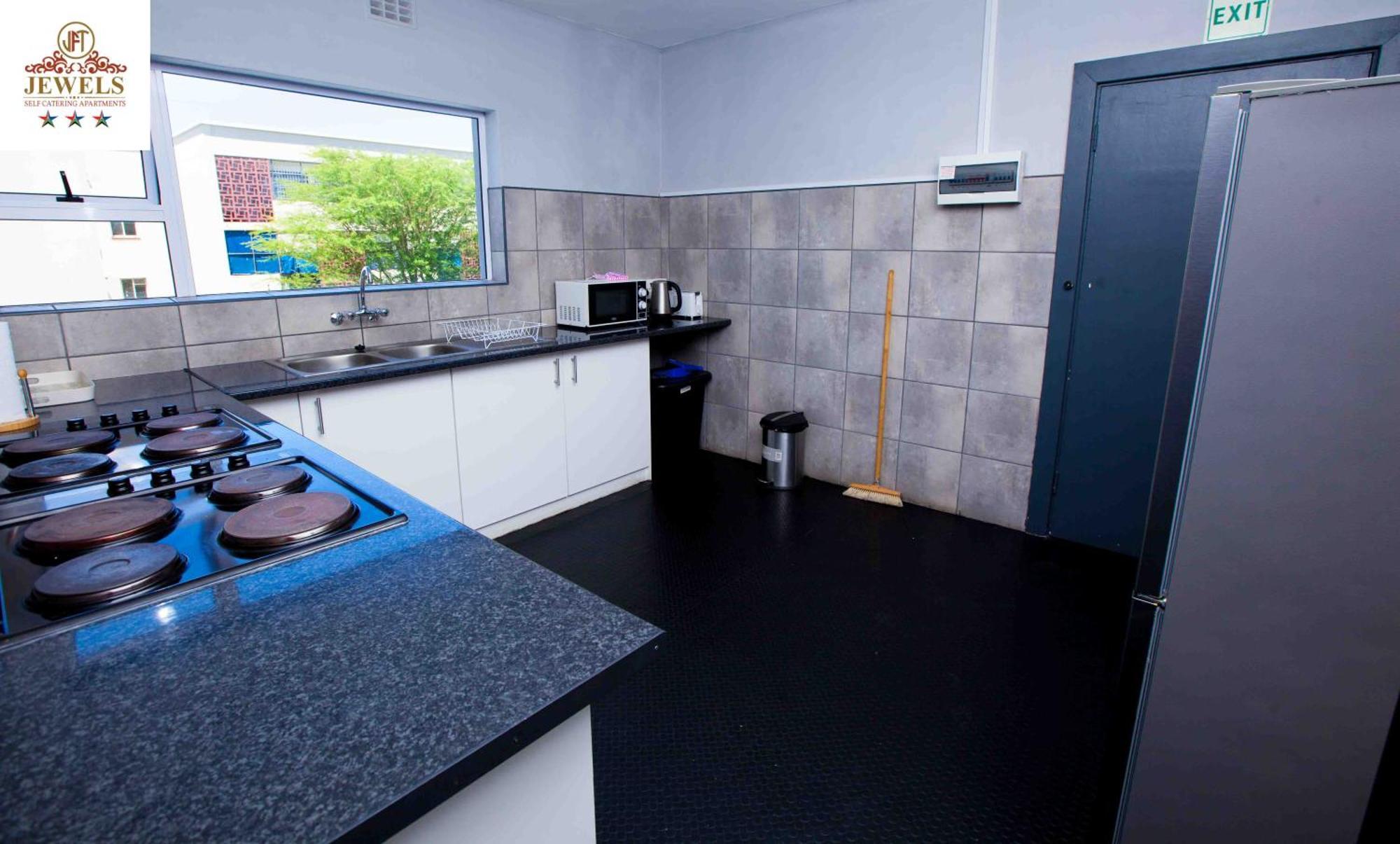 Jft Self Catering Units Bed and Breakfast East London Eksteriør billede
