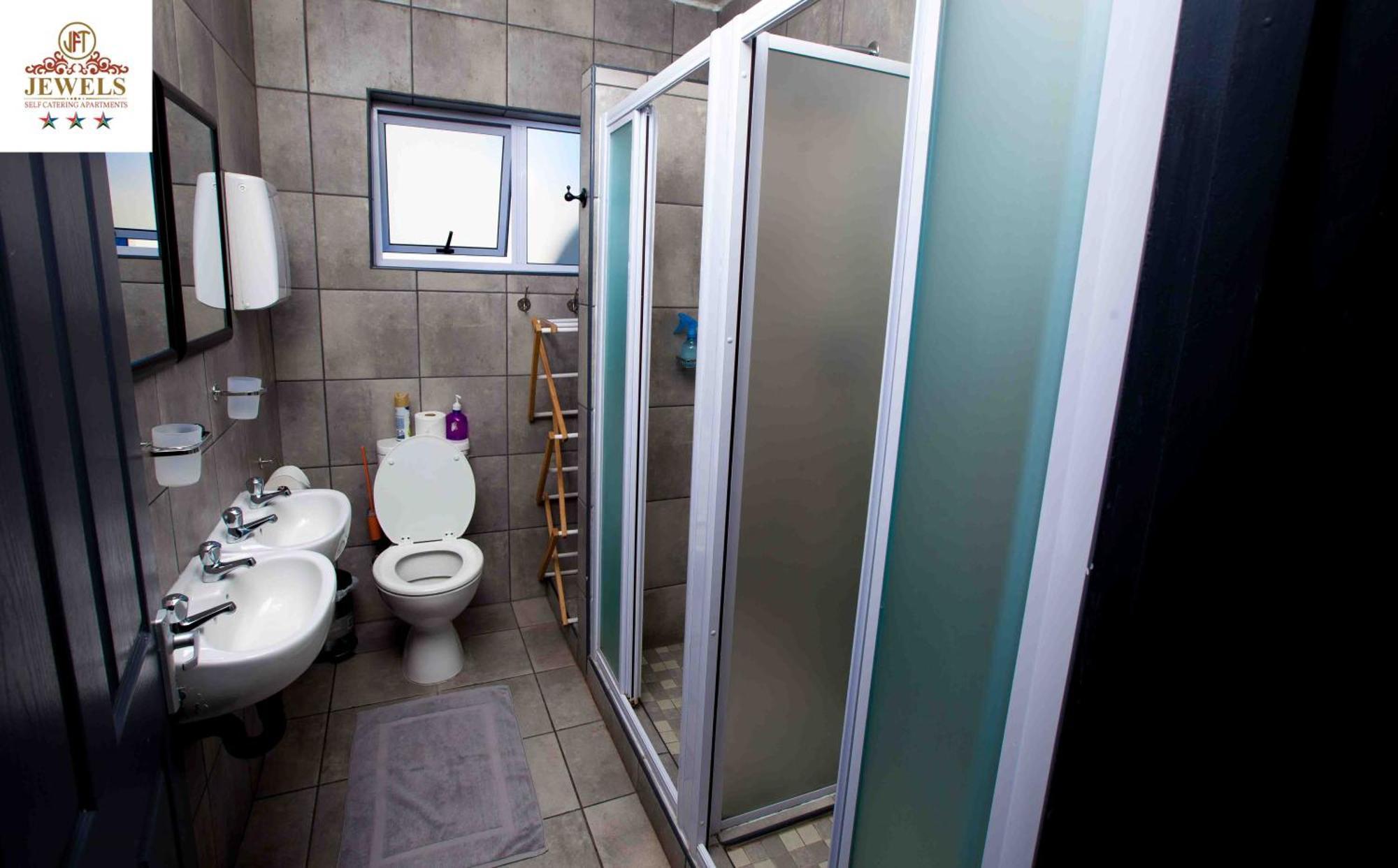 Jft Self Catering Units Bed and Breakfast East London Eksteriør billede